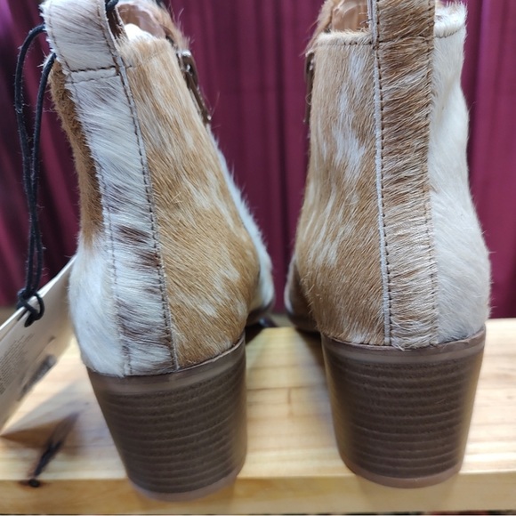 ✨Authentic MYRA Cow Hide Booties! 100% Leather and handcrafted! NWT AND BAG! - Picture 8 of 9